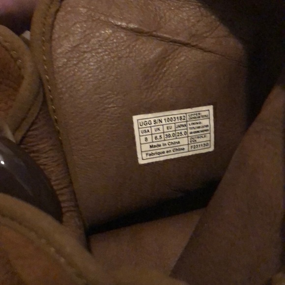 Ugg boots - Picture 3 of 3